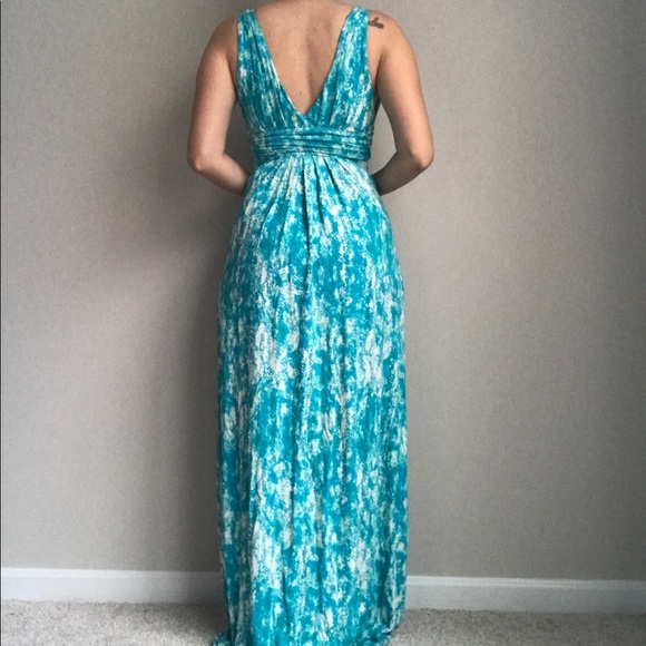 Maxi dress 👗 - Picture 2 of 3